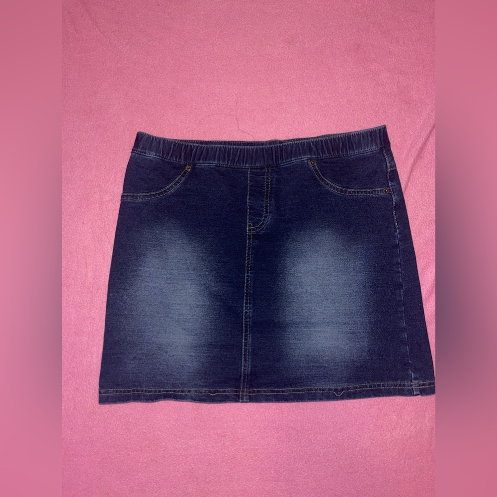 DENIM STRETCH MINI SKIRT by HUE